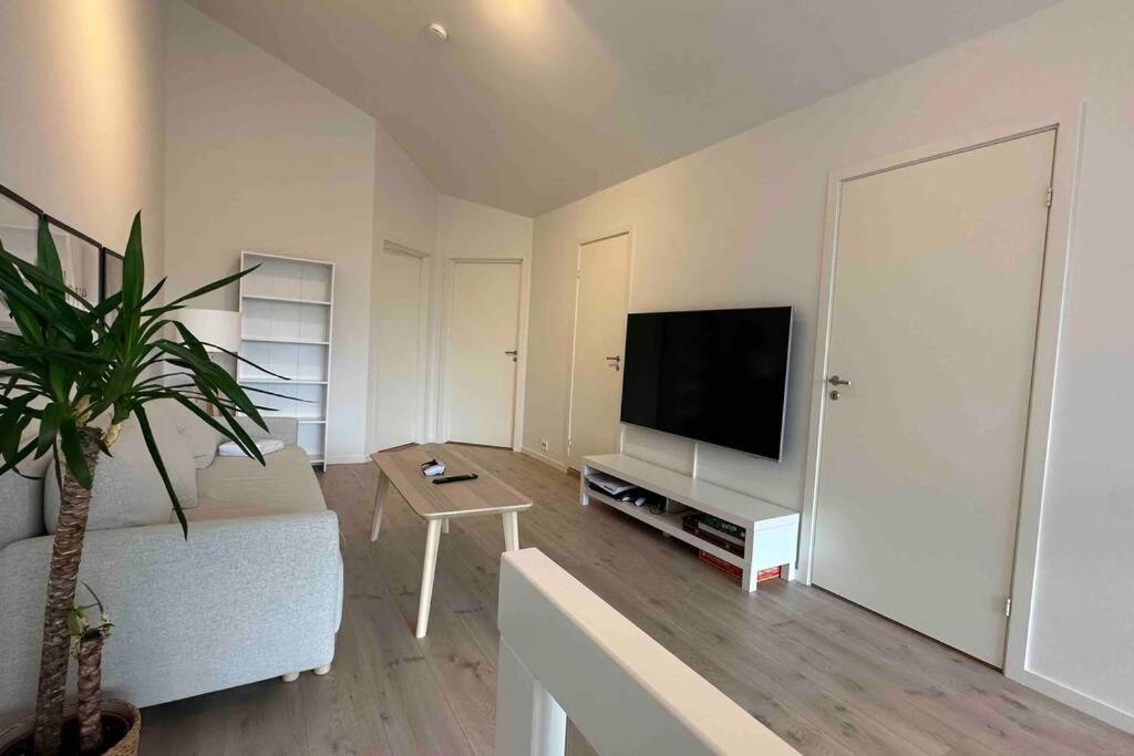 Top Floor Apartment Arossanden 5 A Kristiansand Exterior foto